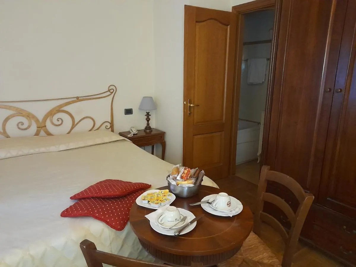 Petit Chateau Montecatini Terme 3*,  Italie
