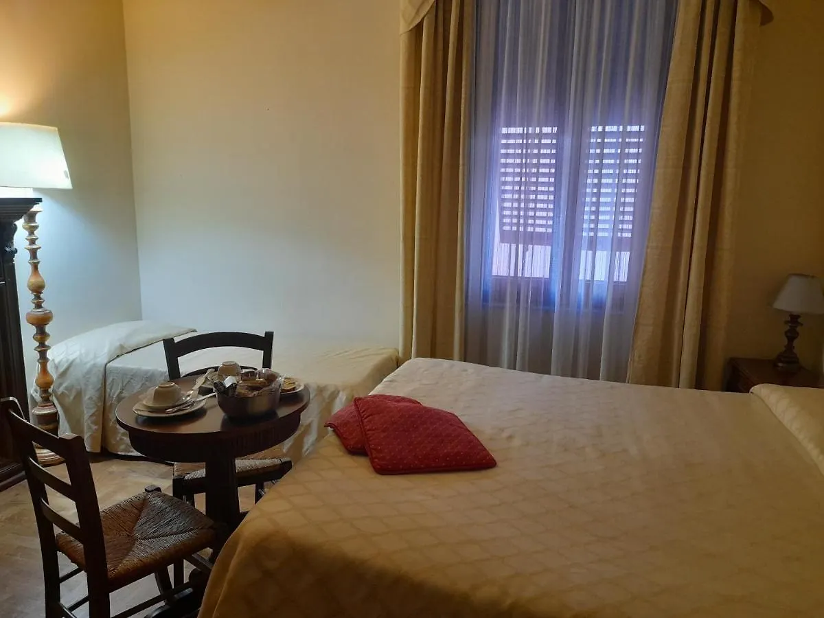 Petit Chateau Montecatini Terme Couette-café