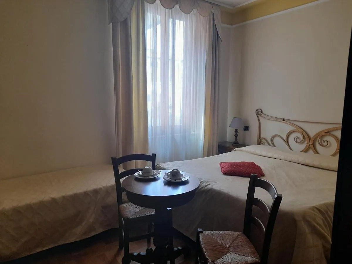 Petit Chateau Montecatini Terme 3*,