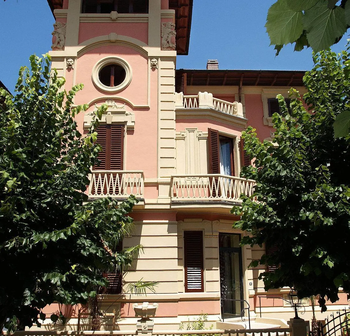 Couette-café Petit Chateau Montecatini Terme