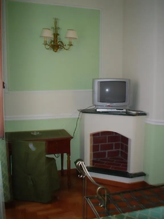 Couette-café Petit Chateau Montecatini Terme