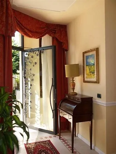 Petit Chateau Montecatini Terme 3*,  Italie